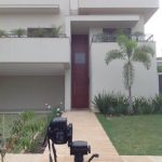 Frente de Casa Moderna pronta